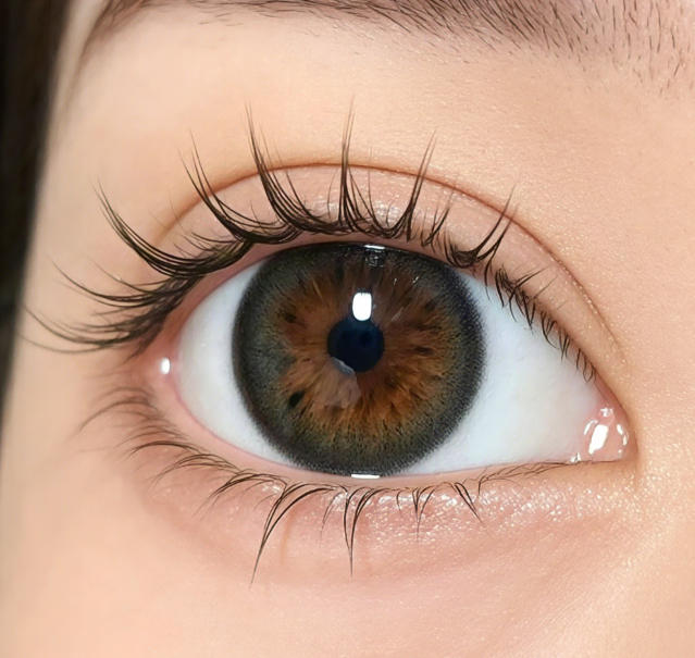 我的眼眸蜕变：从单到双的自信绽放