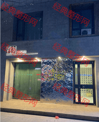 �������������������\��