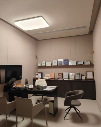 �ɶ����ҽ������������ѯ��